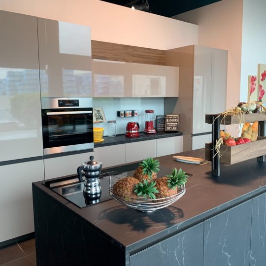 Showroom arredamento: cucine